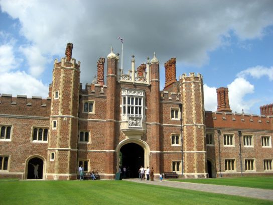 hamptoncourtpalace010